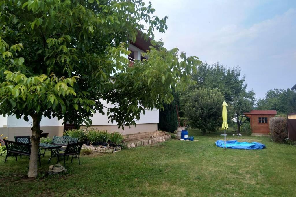 Trávnica Hannah - Relax Dom Pod Orechom Apartman2 מראה חיצוני תמונה
